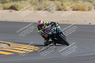 media/Oct-08-2022-SoCal Trackdays (Sat) [[1fc3beec89]]/Turn 10 (945am)/